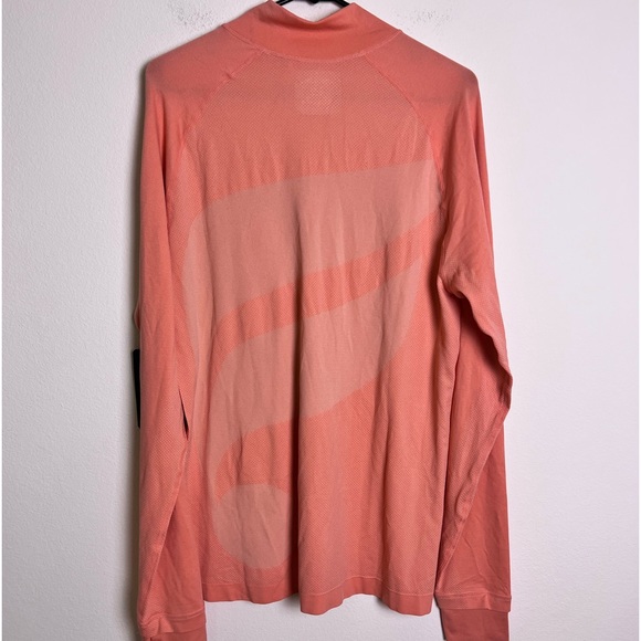 Fabletics - The Training Day 1/4 Zip - Picture 3 of 4